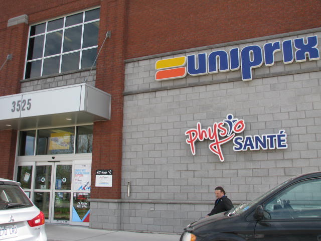 Pharmacie Uniprix La Marconi | Drummondville accessible