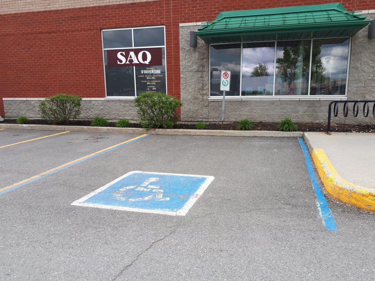 Société des alcools du Québec (SAQ) Rue des Drummondville