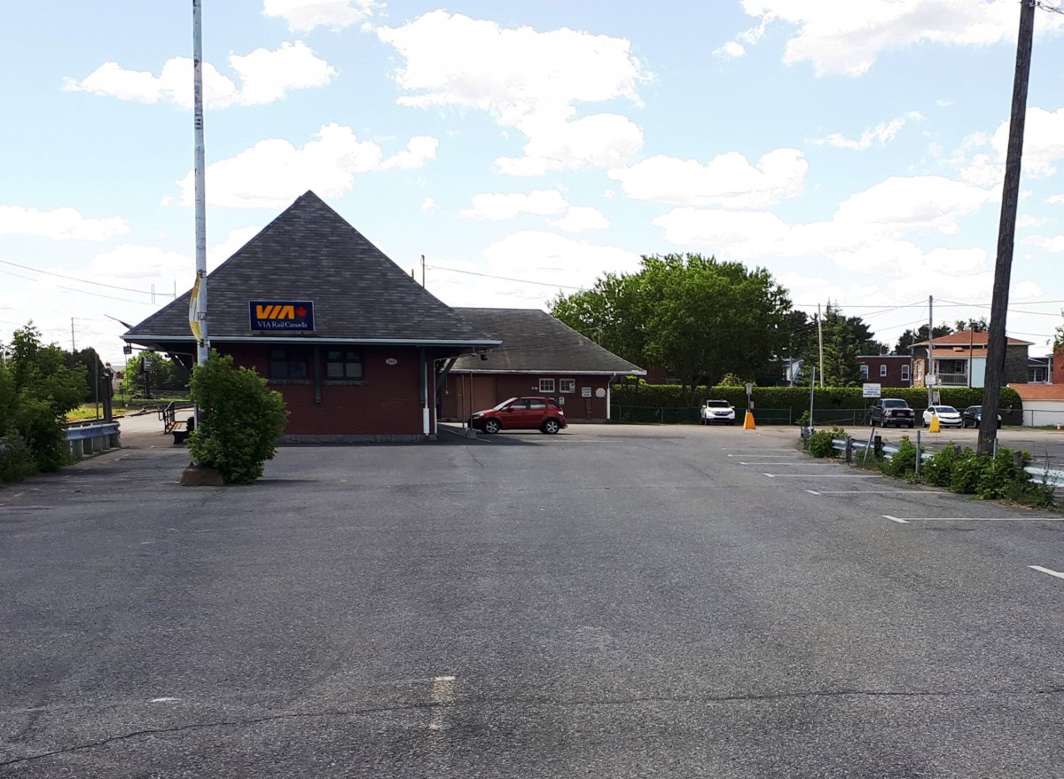 Via Rail Canada(Gare Drummondville) Drummondville accessible