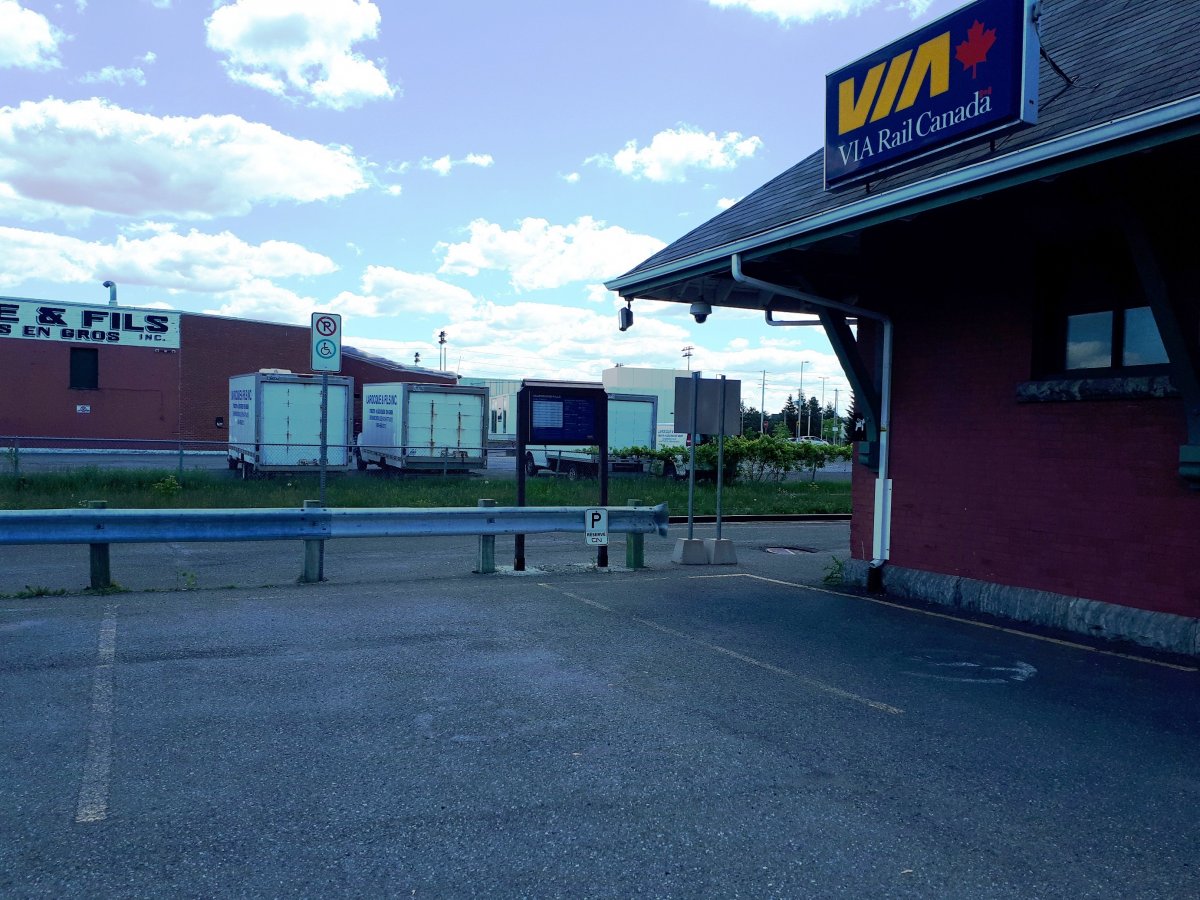 Via Rail Canada(Gare Drummondville) Drummondville accessible